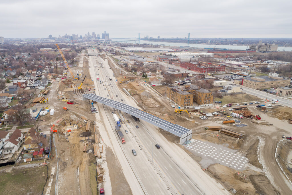 Progrès de l'échangeur du Michigan - avril 2023