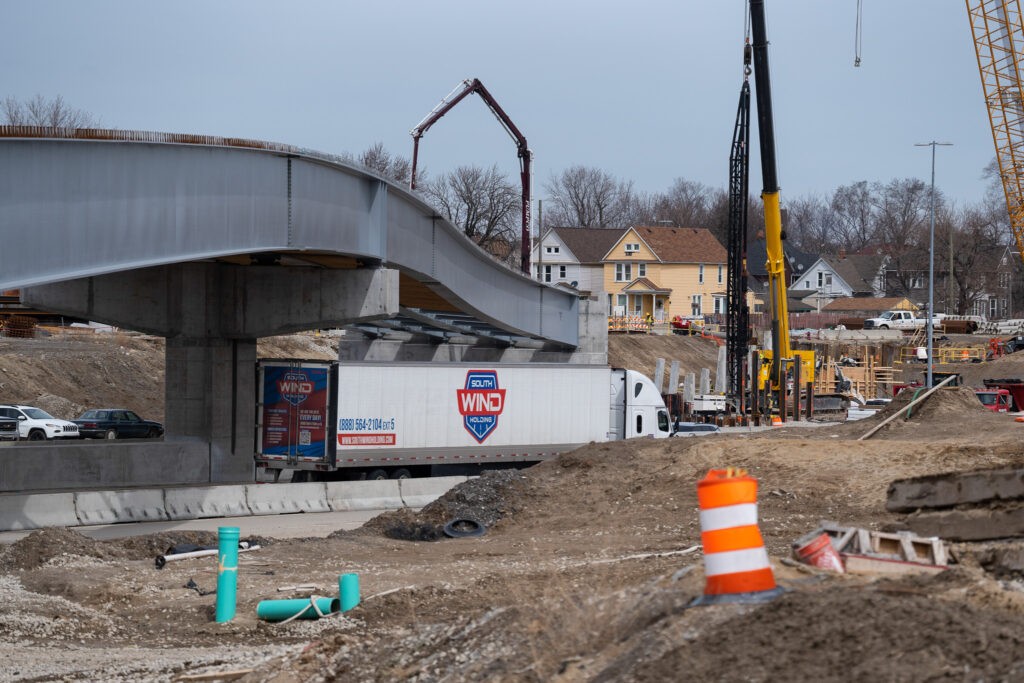 Progrès de l'échangeur du Michigan - avril 2023