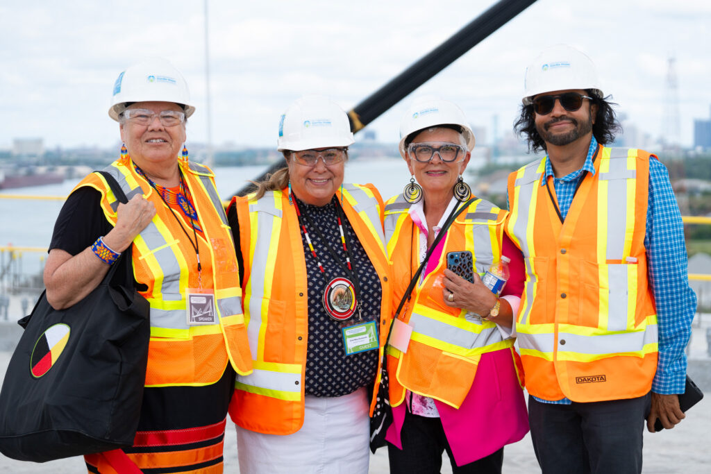 Célébration de la connexion du pont - 24 juillet 2024