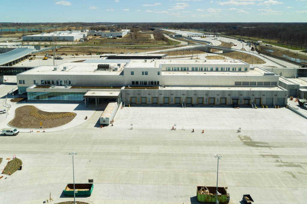 Lignes d'inspection secondaire pour les utilisateurs commerciaux au pont international Gordie Howe